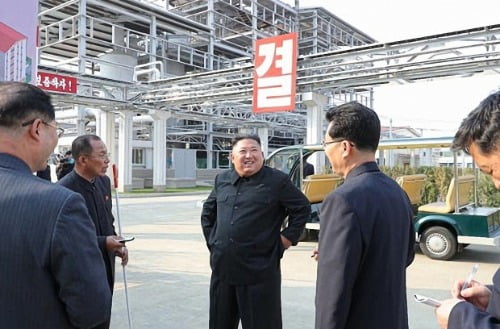 볼트 카지노 북한 국무위원장이 2일 건재함을 과시하며 활동을 재개한 가운데 태영호 미래통합당 당선인은 사진 속 등장한 차량을 지목하며 