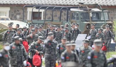 [종합] 내일부터 입영군인에 코로나19 검사…집단감염 막는다