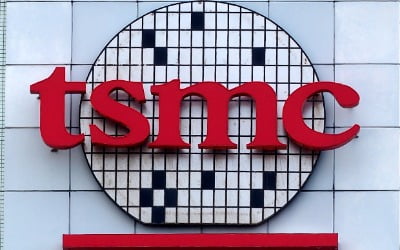 반도체시장 뒤흔든 TSMC 美공장 설립…뜯어보니 '면피성'