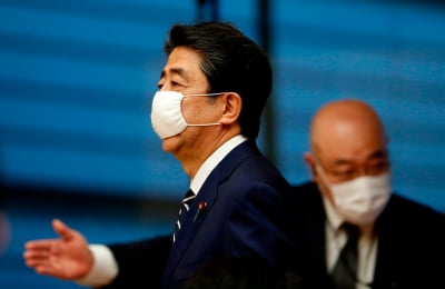 일본 "한국인 입국제한 한달 연장"…외교부 "해제 촉구"