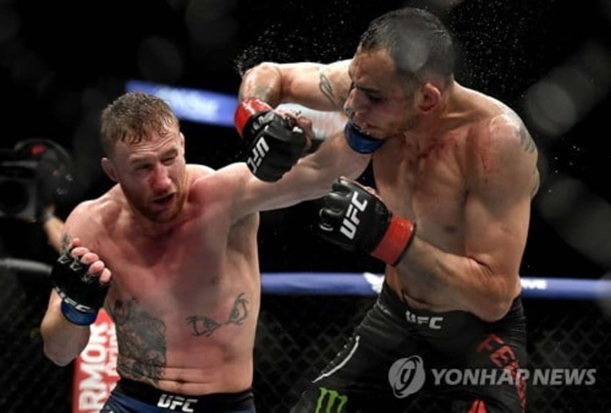 Ufc 게이치 퍼거슨 5R Tko로 꺾고 잠정챔피언 등극 | 한경닷컴