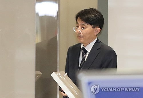 한일 외교국장 유선협의…정부 "조속한 수출규제 철회 촉구"