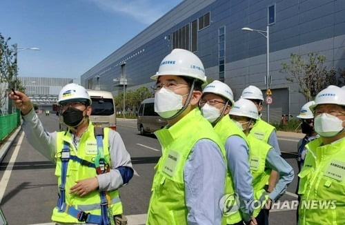 코로나 뚫고 중국 간 이재용 "시간이 없다"…글로벌 행보 재개