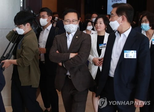 홍영표·우원식 "이낙연 나와도 출마"…속내는 '복잡'