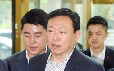 신동빈 회장 부산행?…'시그니엘부산' 첫 공식행사 점쳐