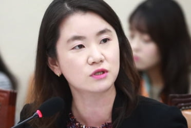 한국노총 "신보라 전 의원은 反노동 인사… 청년 인프라 바닥났나"