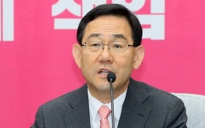 주호영, '법대로 하자'는 민주당에 "히틀러도 그렇게 독재"