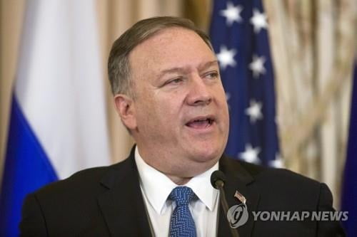 폼페이오 "홍콩인, 미국 이주 수용 고려"