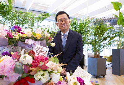김영식 삼일 CEO, 플라워버킷 챌린지 참여.. 코로나19 속 화훼농가 돕기 나서