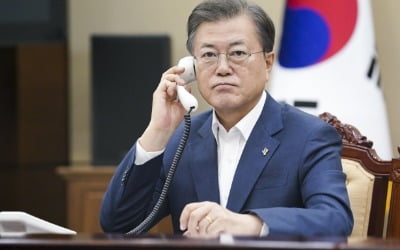 스페인 국왕 "문 대통령 깊이 존경…韓 코로나 대응 성공적"