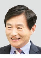 '채용비리' 강남훈 홈앤쇼핑 전 대표 1심서 법정구속