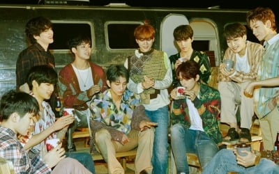 세븐틴 "'헹가래' 타이틀곡 'Left & Right', 긍정 에너지 담은 청춘 응원가" [일문일답]