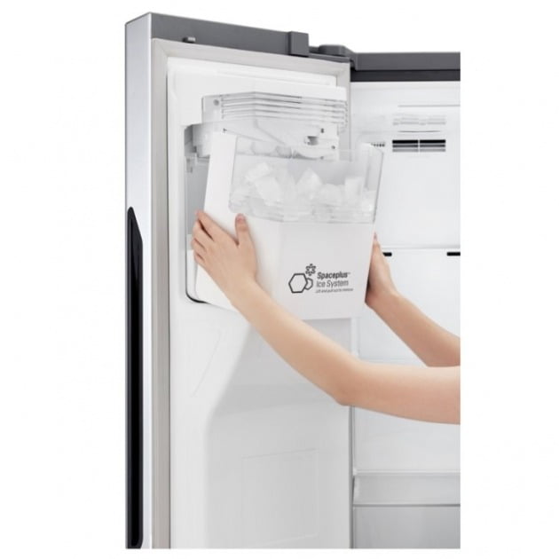 LG전자 양문형 냉장고 도어 제빙 시스템. LG전자 제공.