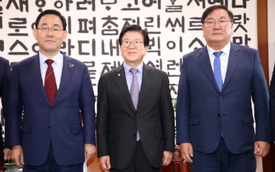 친문, 여야 마지막 합의 주문한 국회의장에게 '문자 테러'