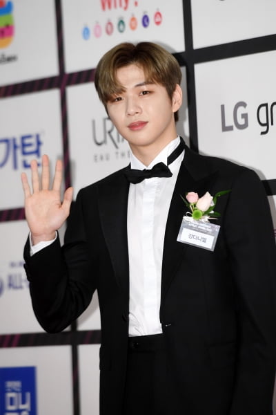 [포토] 강다니엘, '동화속 왕자 느낌'