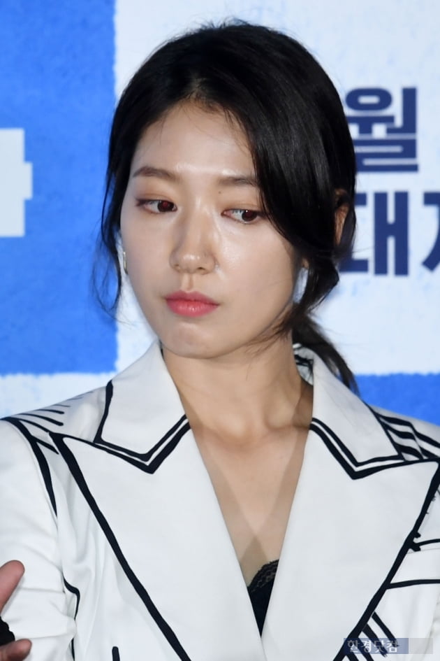 [포토] 박신혜, '반만 떠도 큰 눈'