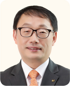 [100대 CEO]구현모 KT 사장, 5G·AI로 4차 산업혁명 주도한다
