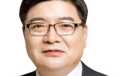 [단독] 국민연금 이사장에 김용진 내정…낙선한 정치인 또 임명 '논란' 