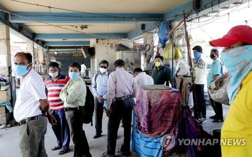 인도 누적 확진 20만명 넘어…"확산 정점 멀었다"(종합)