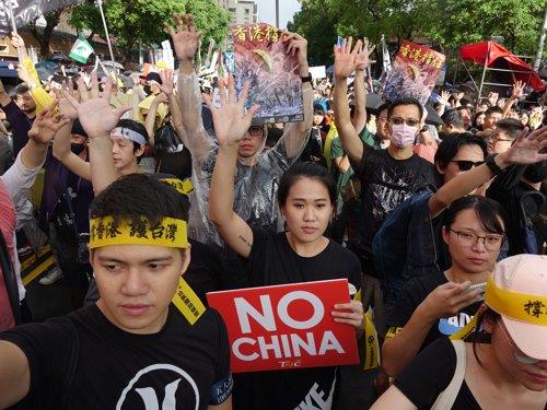 대만인, 중국 정부에 반감 최고조…73% "친구 아냐"