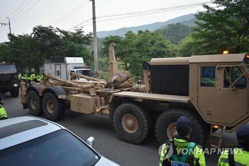 [김귀근의 병영톡톡] 사드장비 비밀 수송작전…C-17 수송기 동원