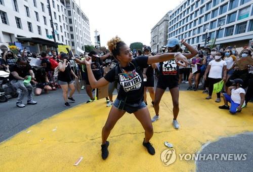 주말 미 전역서 최대규모 평화시위…워싱턴서 LA까지 항의 물결(종합2보)