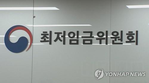 내년도 최저임금 심의 11일 시작…코로나19 변수로 진통 예상