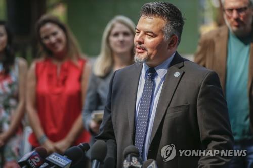 '교정의 수호자에서 애물단지로'…미 학교 경찰도 속속 퇴출
