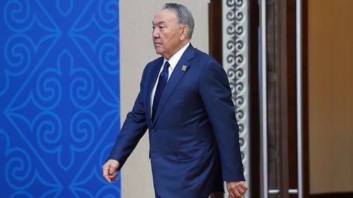 "카자흐스탄 '국부' 나자르바예프 코로나19 감염…심하진 않아"