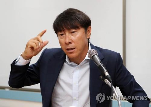 신태용 "인니 축구協 싸움 원치 않아…여건되는 곳서 훈련 희망"