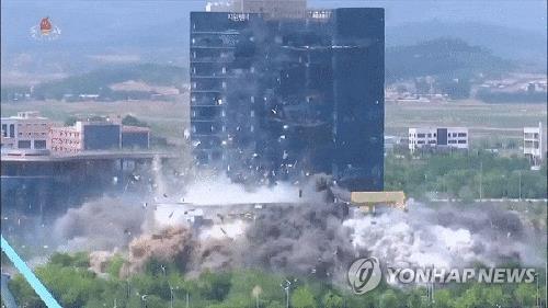 북한군, 당창건 75주년 기념 열병식 준비…ICBM·SLBM 등 예상