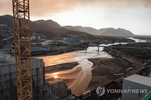 에티오피아, 나일강댐 담수 미루기로…이집트·수단과 협상 지속