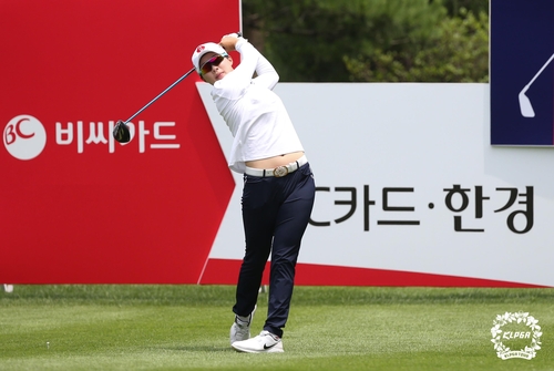 이소미, BC카드·한경 대회 3R도 선두…KLPGA 투어 첫 승 정조준