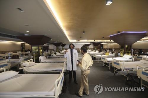 "숨을 쉴 수 없어"…印 코로나 환자, 병원 무관심 속 사망 논란