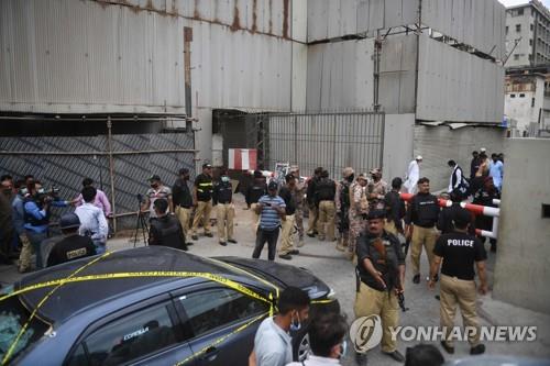 파키스탄서 반군조직, 증권거래소 공격…"괴한 4명 모두 사살"(종합)