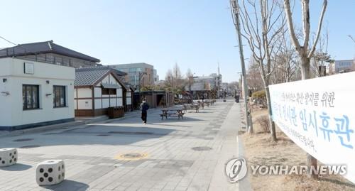 코로나19 이후 여행업 매출 '초토화'…레저산업 4월부터 '증가'