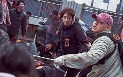 '#살아있다' 개봉 첫 날 20만, 박스오피스 1위…유아인·박신혜 효과 '톡톡'