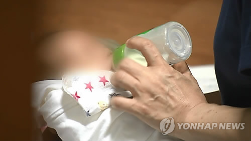 저출산에 분유도 덜 팔린다…오프라인 매출액도 4년새 30%↓