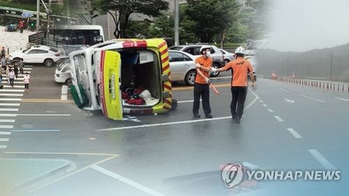 응급환자 이송 중 사고 후 환자 사망…119구급대원 '무혐의'