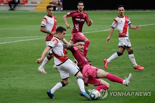 스페인에도 돌아온 프로축구…2부리그 경기 '후반전'으로 시작