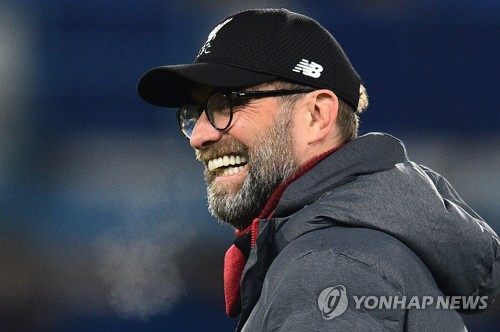 리버풀, 30년 만에 EPL '우승 한' 풀었다…맨시티, 첼시에 덜미