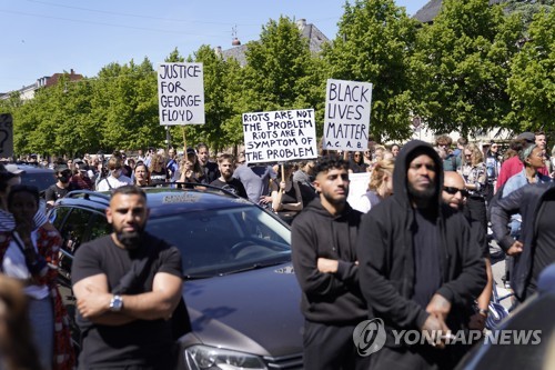 "나도 숨을 쉴 수 없다"…'흑인 사망' 시위 전세계 확산
