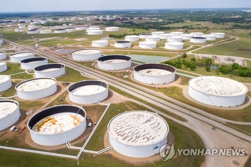 국제유가 '감산 불확실성' 혼조…WTI 0.3%↑