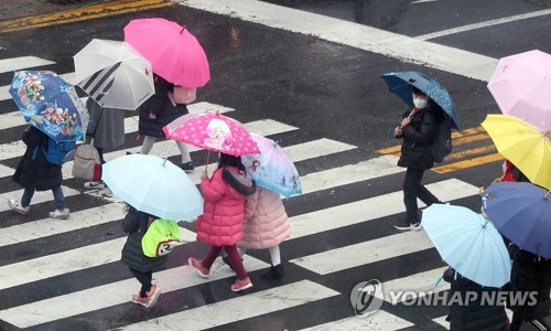 경남 8개 지역 강풍주의보…해안가는 풍랑 경보