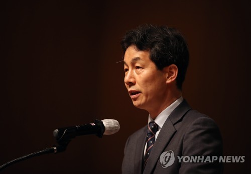 윤건영, '北국가 유사' 태영호 주장에 "색깔론"