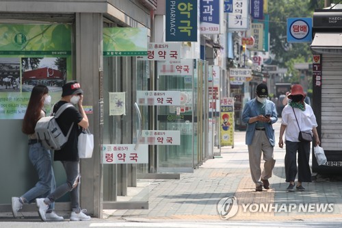 "아무 때나 살 수 있어 편해요" 약국 앞 줄서기 사라져(종합)