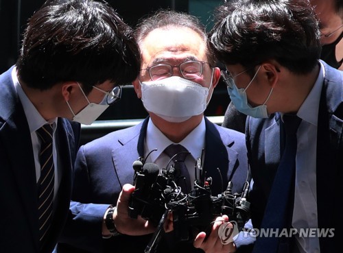 '기억 안 난다'는 오거돈…변호인 "우발적" vs 검찰 "계획적"(종합)