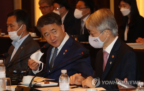 코로나19 혈장 치료제 연내 개발…기존 약물 활용 치료법도 연구