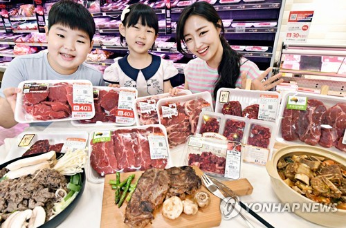 "떠난 고객 되찾자"…'절박한' 대형마트, 대대적 할인 공세
