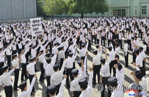 북한청년동맹, 전단살포 항의집회…고위간부는 연일 성토문 기고